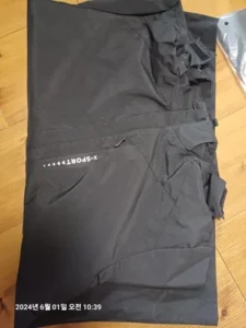 Casual Waterproof and Winterproof  Hooded Jacket photo review